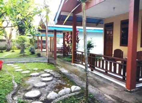 Hotel Tangkoko Macaca Rinondoran Exterior foto