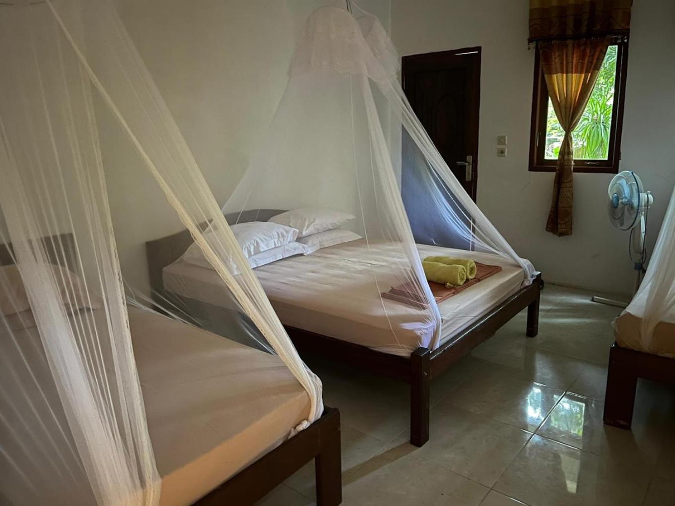 Hotel Tangkoko Macaca Rinondoran Exterior foto